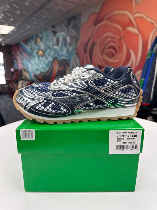Preowned Bottega Veneta Orbit Sneakers