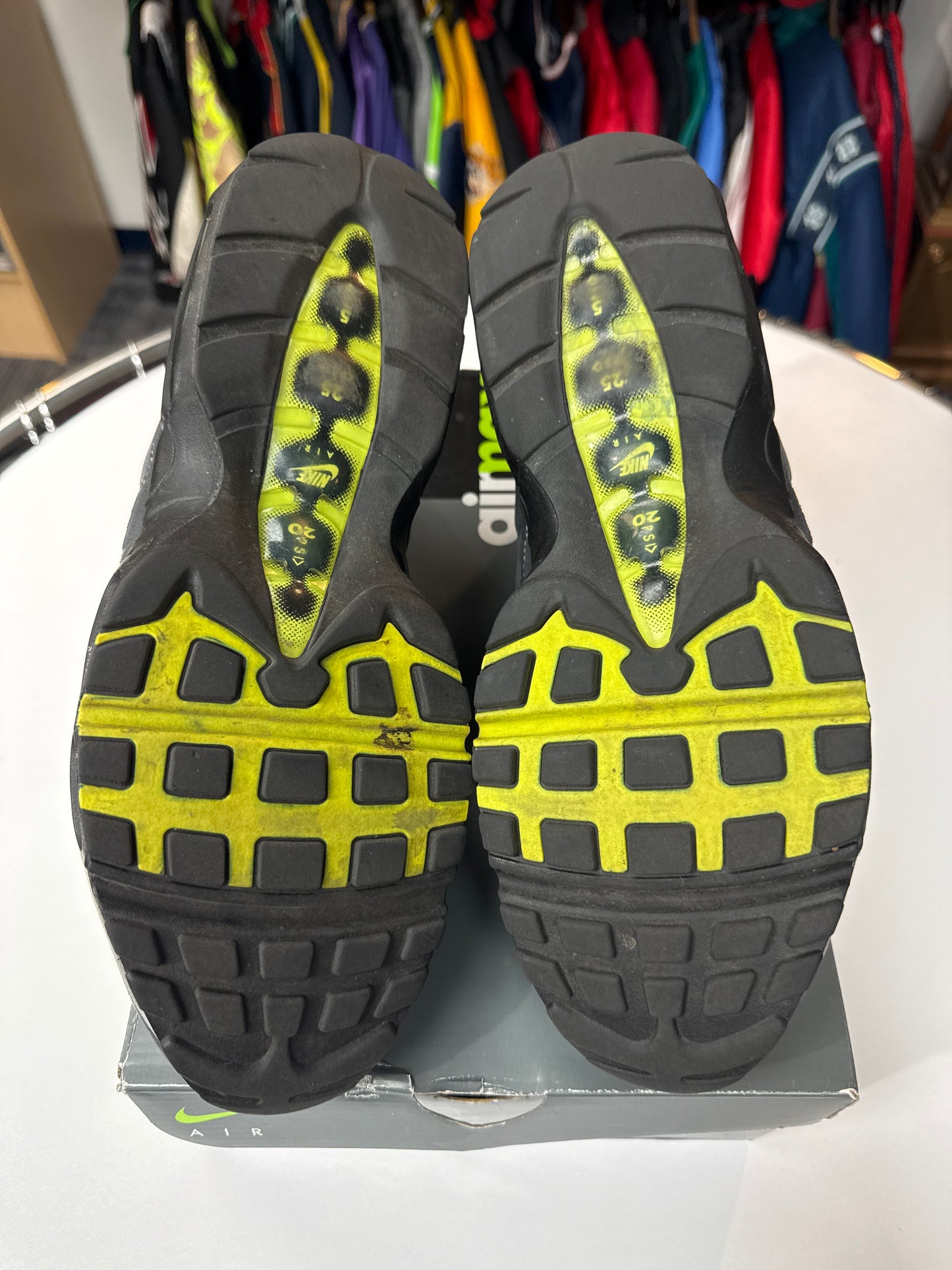 Preowned Nike Air Max 95 OG Neon (2020)