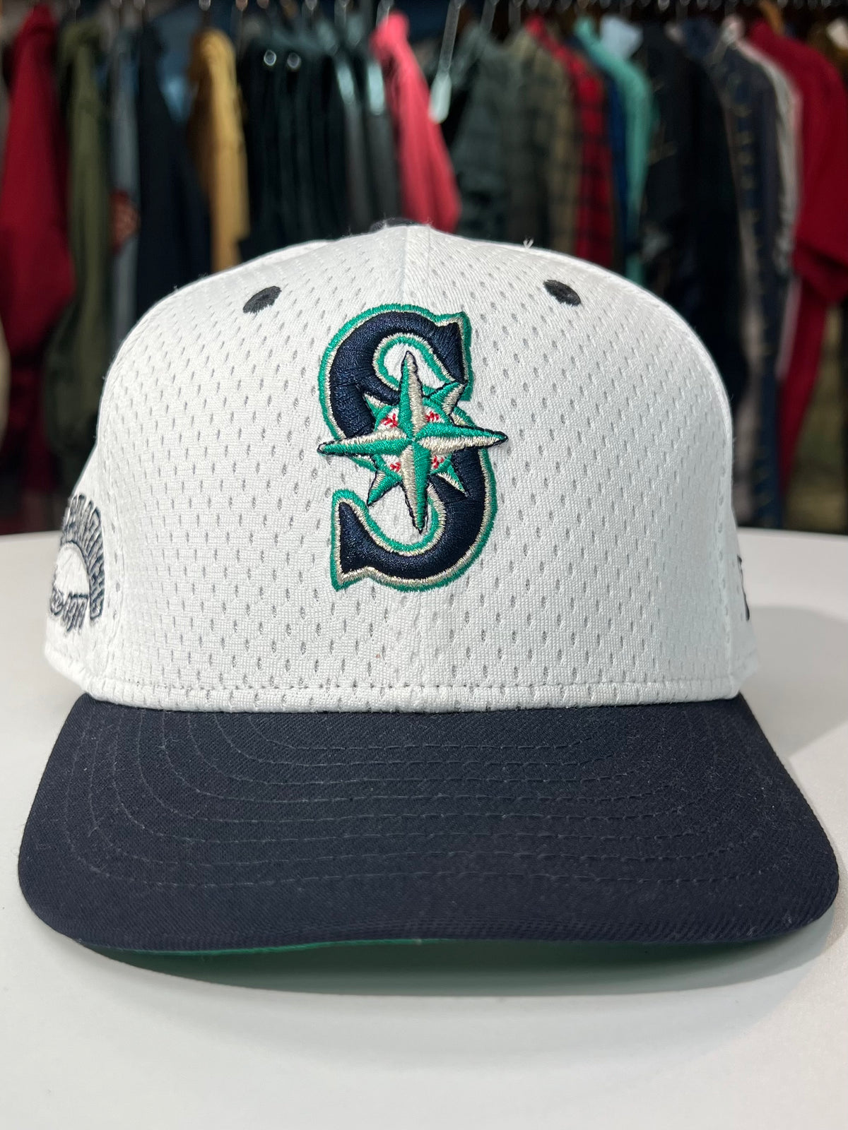 New Era White Throwback Mesh Fitted – Rush Hour