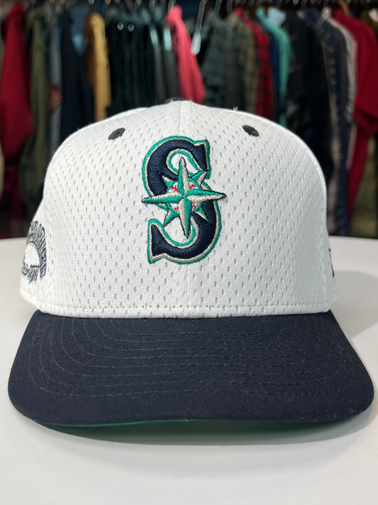 New Era White Throwback Mesh Fitted