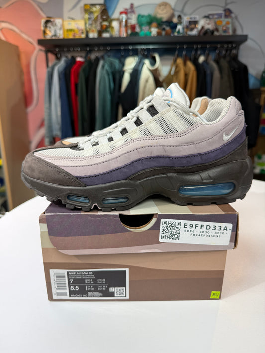 Preowned Unearthed Air Max 95