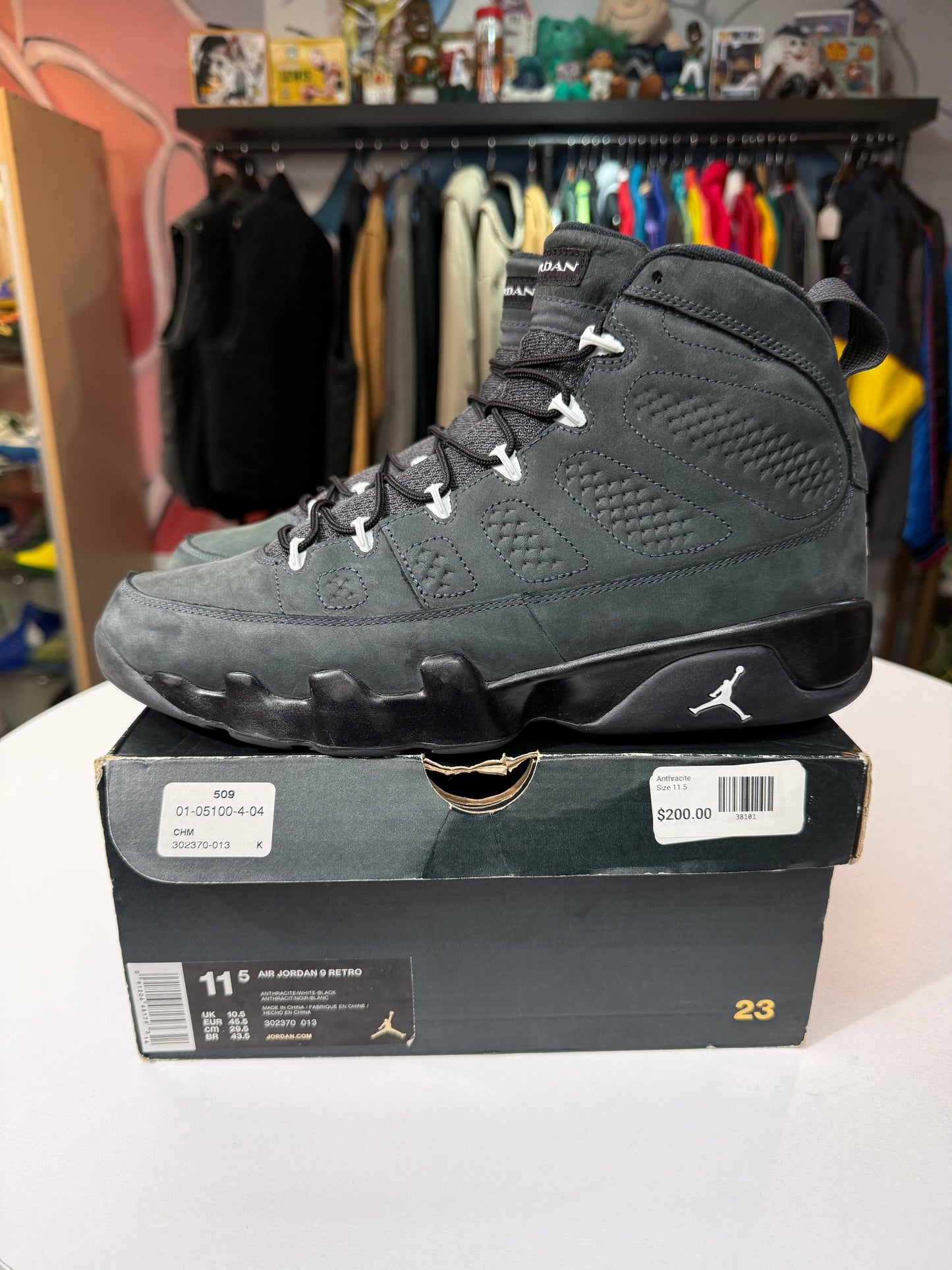 Preowned Jordan 9 Anthracite