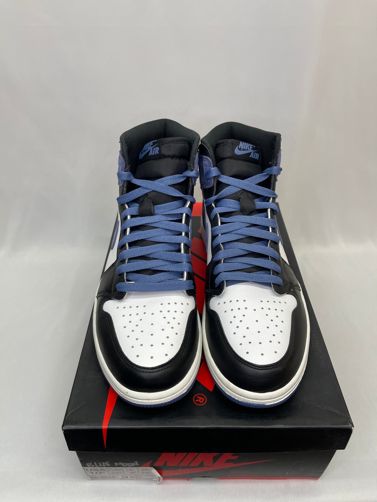 Preowned Jordan 1 Blue Moon