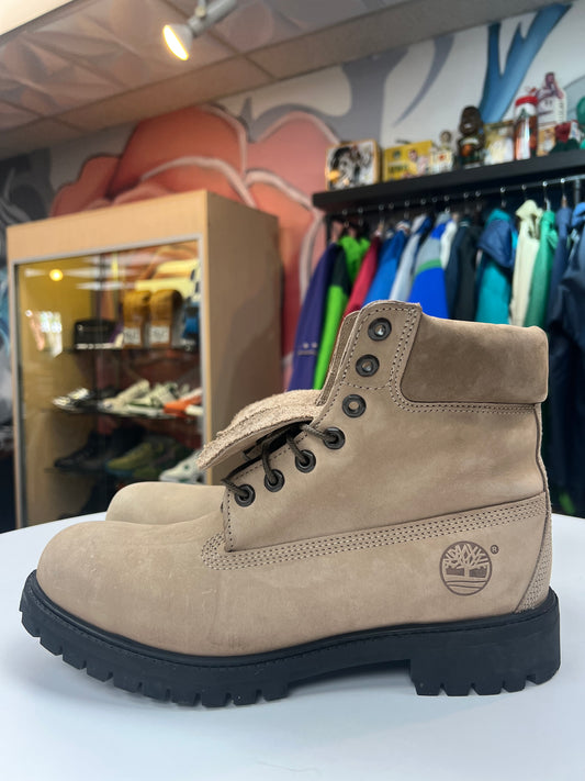 Preowned Timberland 6” Beige Nubuck