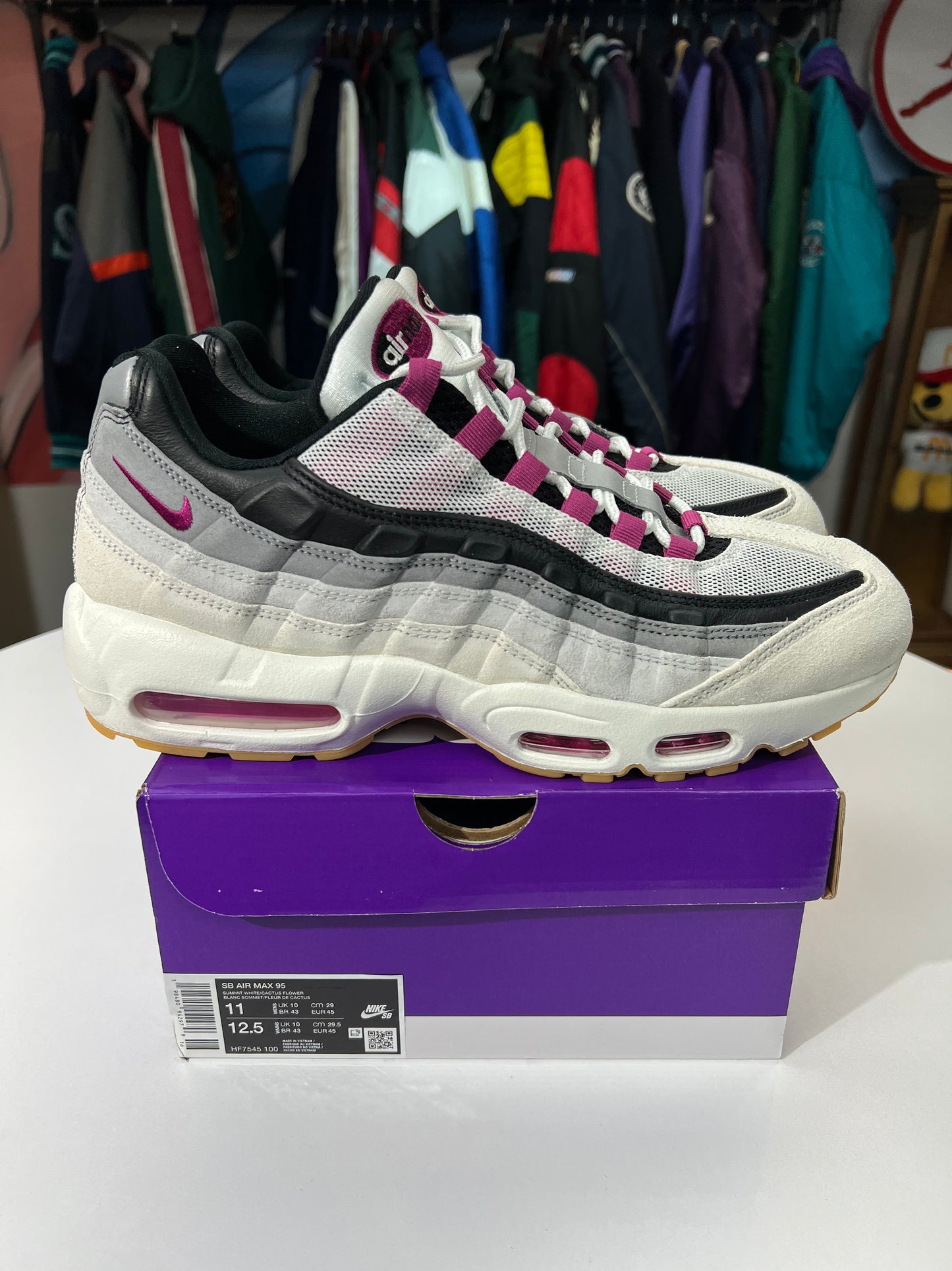 Preowned Nike SB Air Max 95 Cactus Flower