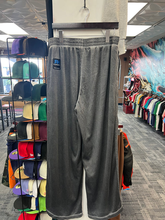 GV Raspberry Hills Charcoal Sweats Medium